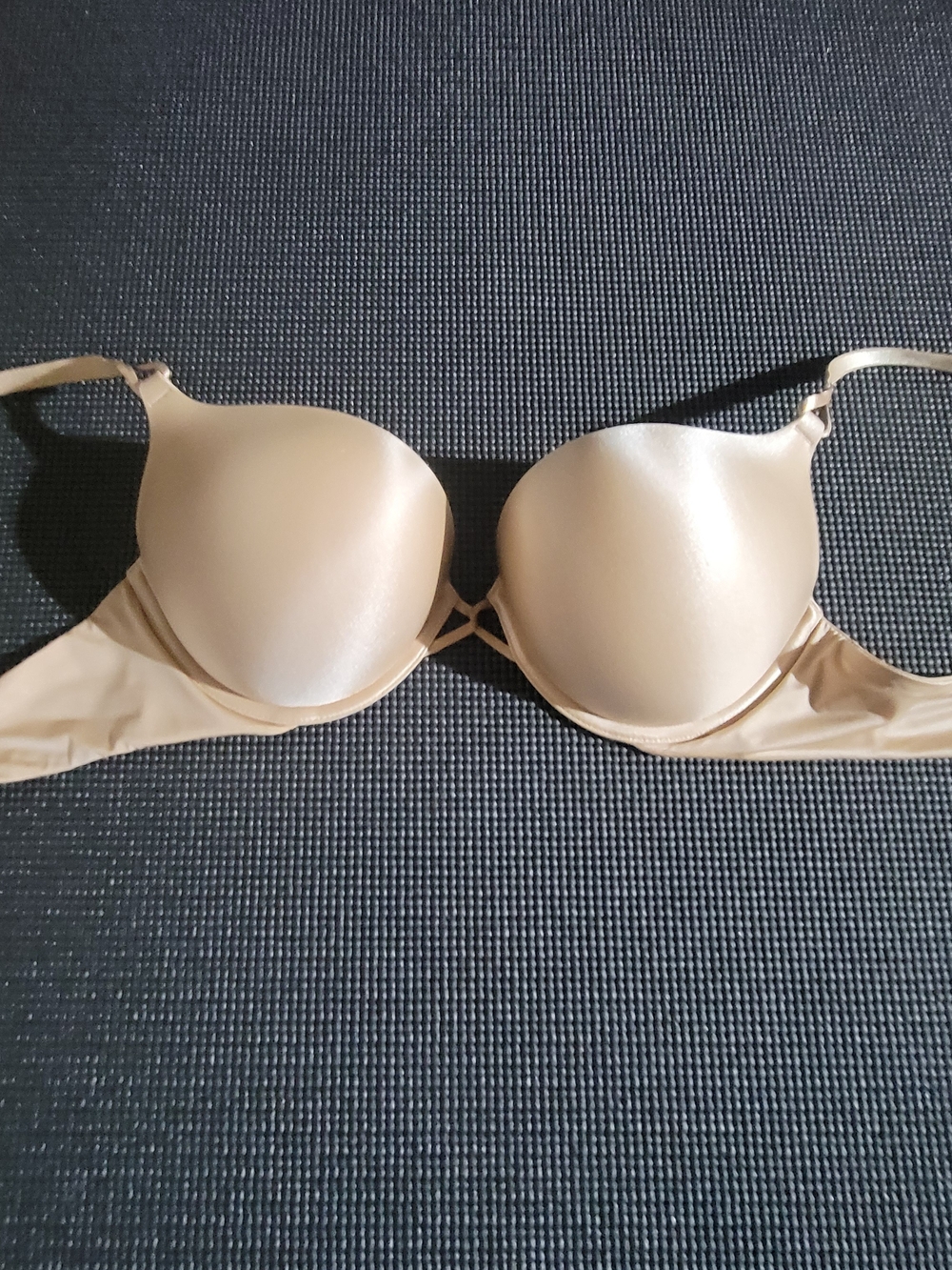 Victorias Secret Nude Plunge Bra - NWOT
